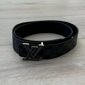 Louis Vuitton Men's Belt